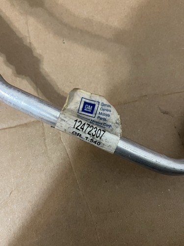 Engine Oil Cooler Hose For 1992 93 94 Chevy S10 Blazer GMC Jimmy 4.3L 12472307 - Picture 3 of 3