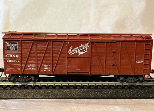 HO Accurail CB&Q Chicago Burlington & Quincy 40’ Box BUILT w/KDs MWs Free Ship - Picture 3 of 7