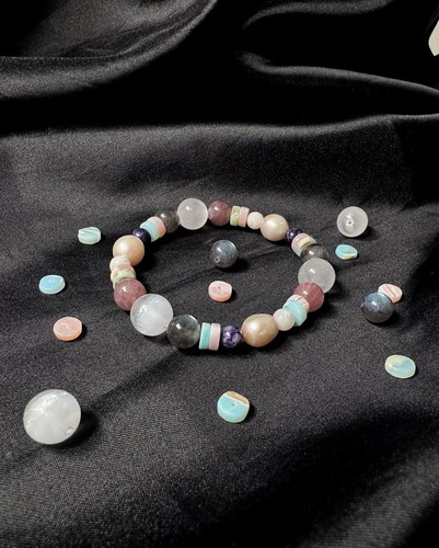 Lunar Mirror Bracelet Moonstone Pearl Selenite Labradorite Handmade Energy Jewel - Picture 1 of 2