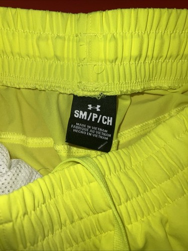 Under Armour Mens Project Rock Shorts Training Hi Vis Yellow 1377441 Size S NWT - Picture 5 of 5