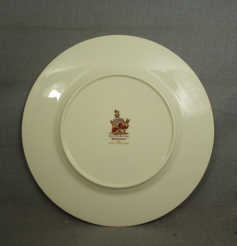 Royal Doulton Bunnykins 8" Plato Cocina Horneado Escena Madre Conejito e Niños - Imagen 3 de 3