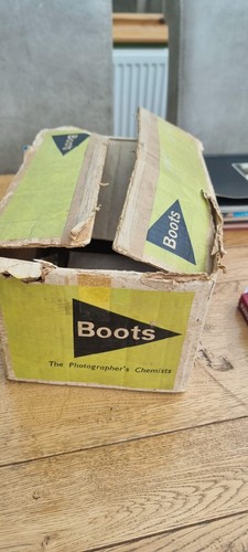 Vintage Boots 300 (300w) 2x2 Slide Projector - Picture 2 of 6