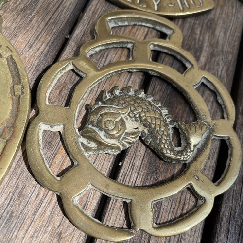 Mixed Bundle Of Antique & Vintage Horse Brasses x16 1.1 Kg Approx - Picture 12 of 19