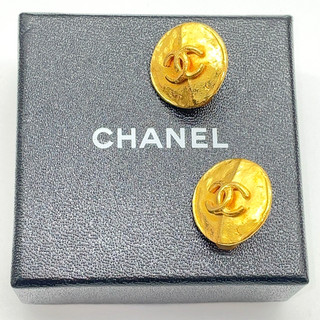 Auth CHANEL Coco Mark Round GP 98P 11.14g Earrings W/Box SK040810
