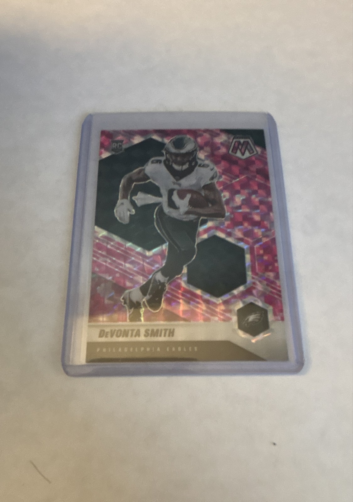 2021 Panini Mosaic - Rookies Devonta Smith #305 Camo Pink Mosaic Prizm (RC)