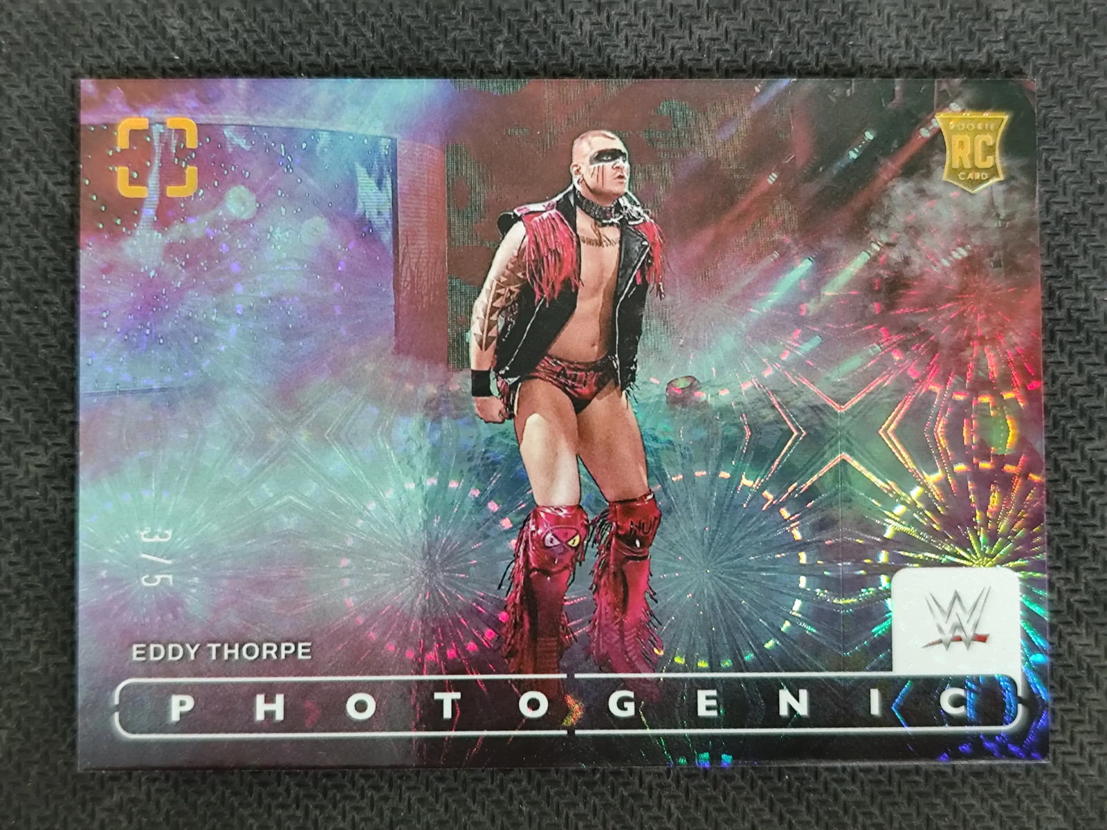 2024 Panini Photogenic WWE Horizontal Fireworks Eddy Thorpe RC Rookie 3/5 KM002