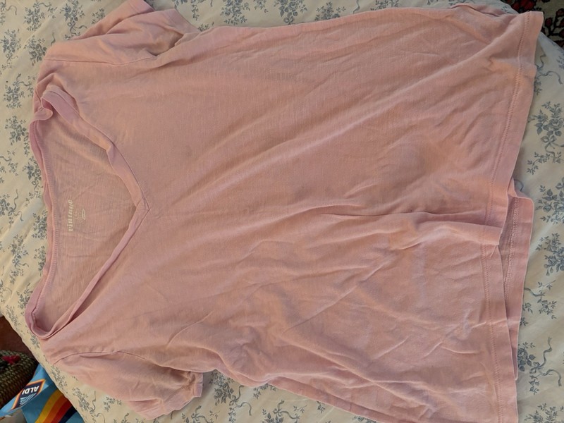 Old Navy Pink Solid V-Neck Short Sleeve Basic Pullover T-Shirt M Women