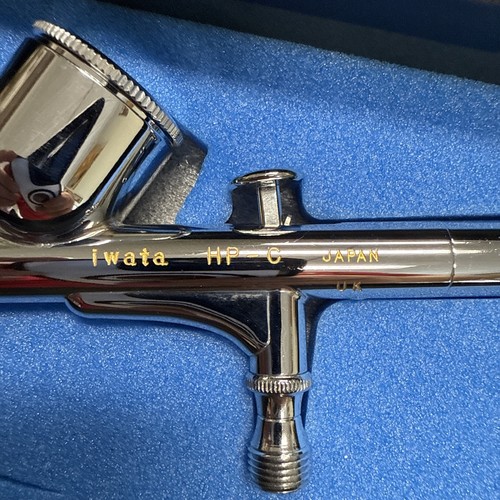 Iwata HP-C Plus Airbrush in Case Nice Used Condition - Picture 6 of 9