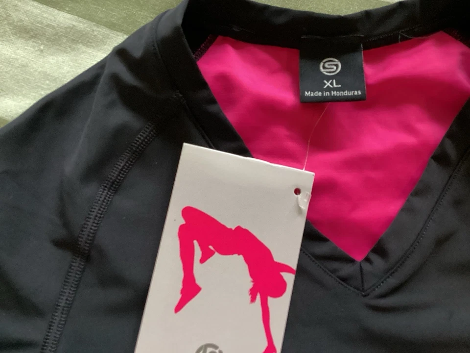 NEW YOUTH GIRLS SKINS A200 COMPRESSION TOP SIZE XL - Image 2 of 4