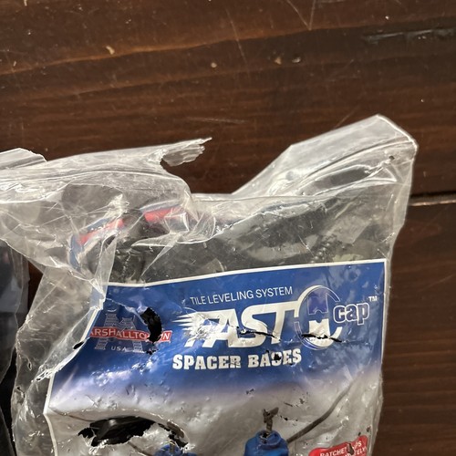 FASTcap Spacer Bases, Straight Type 1/8" Size, 100 Quantity Total BASE18STR - Picture 6 of 8