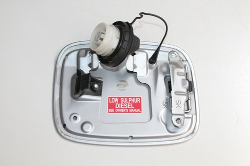 Tankklappe Tankdeckel mit Verschluss Lexus IS 220d XE2 Bj.07 Farbe 1G1 Silber M. - Bild 5 von 5