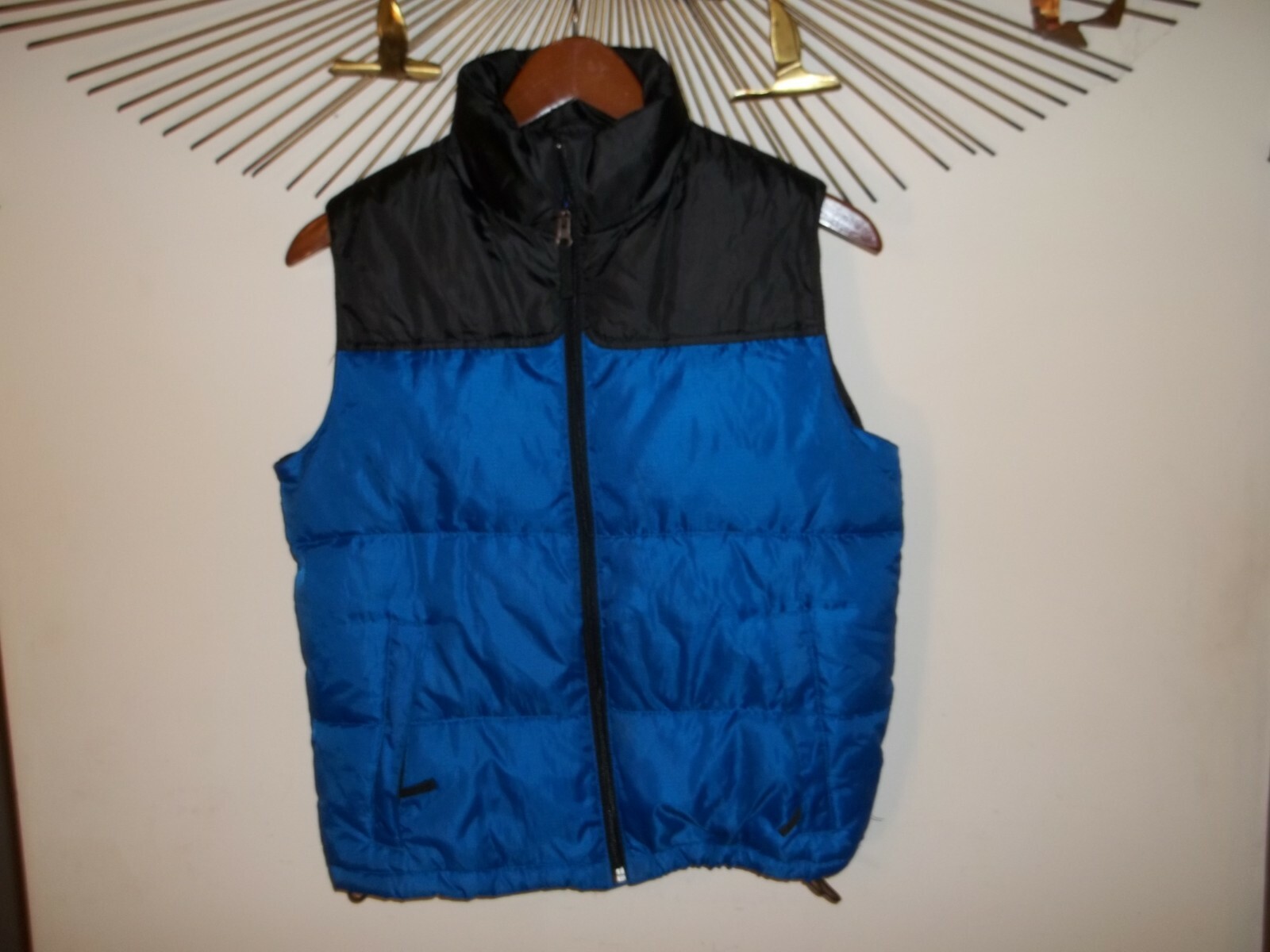 Picture 1 of 6
