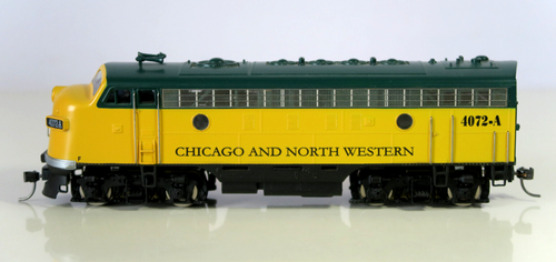 MRC HO Scale Chicago & North Western F7A #4072-A Powered - Tested - Picture 9 of 13