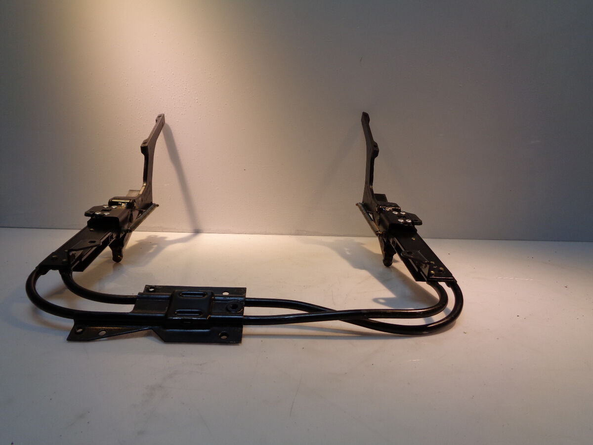 BMW K1100LT Windshield adjuster chassis c/w mechanism BMW PtNr 