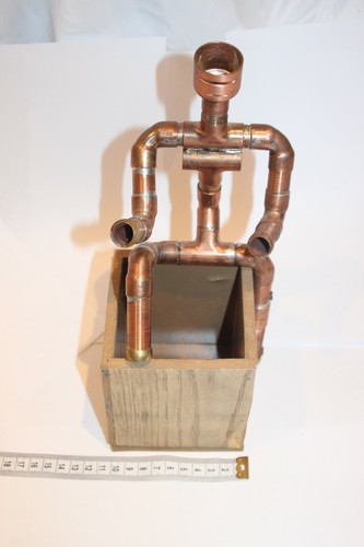 Copper Pipe figure man ornament with wooden pen box. Robot style. Metal man - Picture 3 of 9