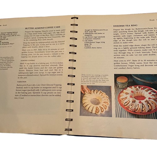 Lot Of 2 Vintage Betty Crocker's Cookbook & All Time Favorites Binder & Spiral - Bild 9 von 12