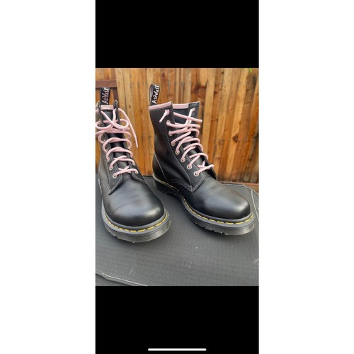 Dr. Martens Lace Boots 9 - Picture 4 of 8