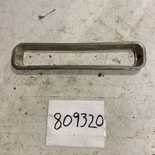 1982-1990 Buick Front Parking & Turn Signal Lamp Bezel 25501972