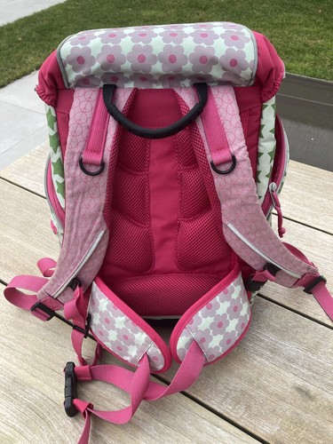 Büchertasche / Rucksack / Schulranzen inkl. Federmäppchen (Marke: Lässig) - Bild 3 von 11