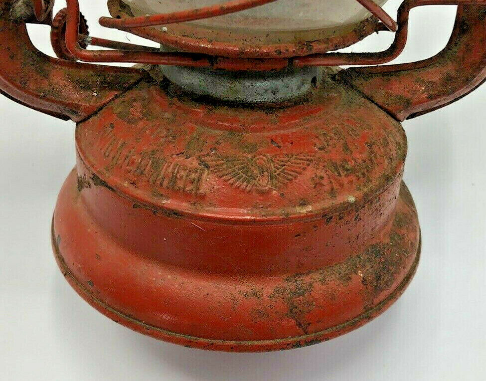 Vintage Red Winged Wheel No 400 Outdoor Kerosene/Oil Lantern