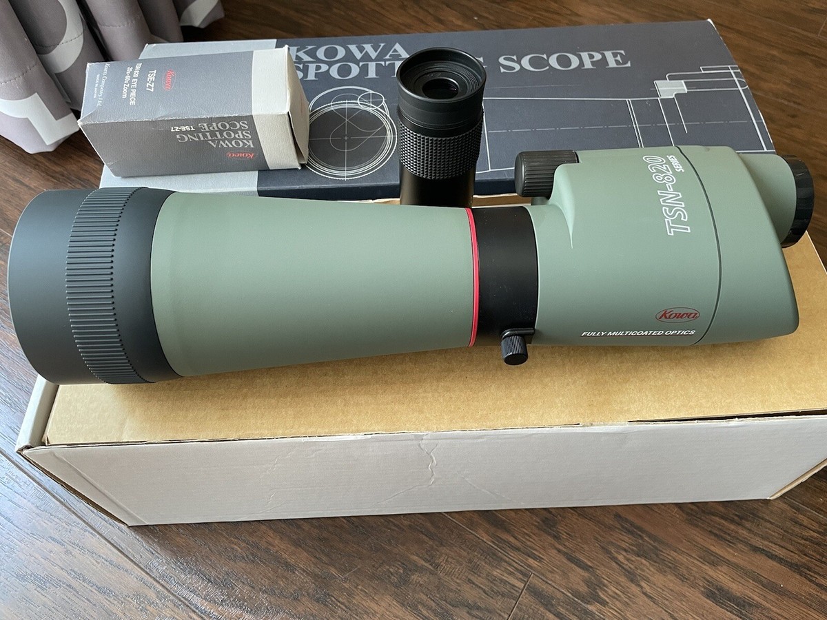 Kowa TSN-824 Spotting Scope w/ 20 - 60 x eyepiece &case