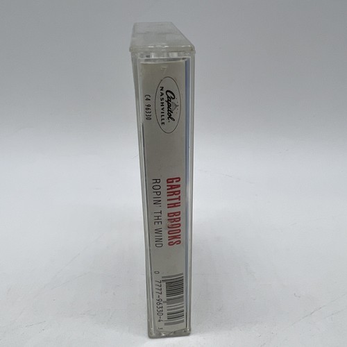 Garth Brooks Ropin' The Wind Cassette Tape Capitol Records 1991 Country - Picture 3 of 5