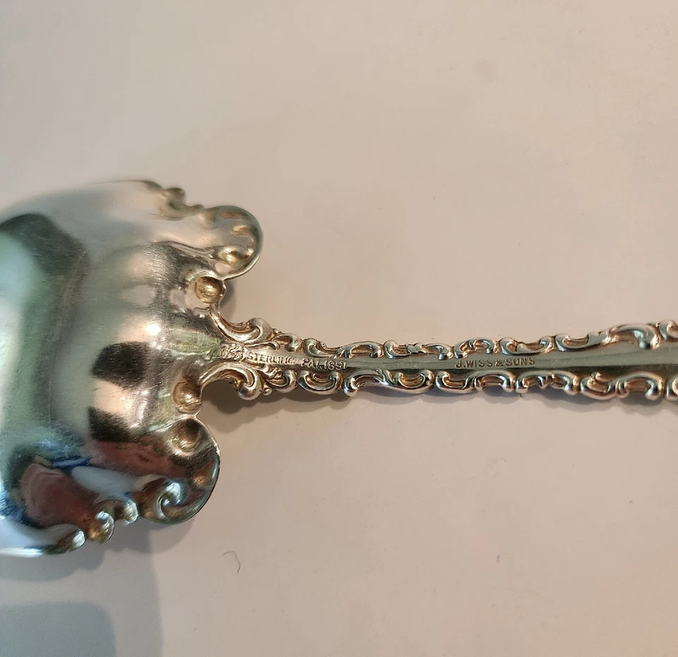 Whiting Louis XV Sterling Silver Serving Berry Spoon 1897 Goldwash 52 gr - Image 4 of 4