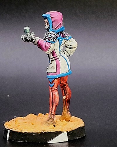painted Underworld Fixer Ariadna Infinity collection miniature - Picture 3 of 5