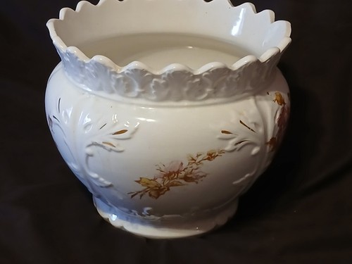 Antique Jardinere/ Flower Pot - 9" in height - makers mark on base - Picture 7 of 15