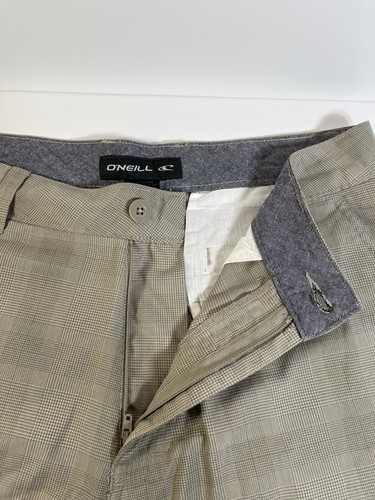 ONEILL Plaid Shorts Mens 32 Chino Polyester/Viscose 10” Ins Tan Beige EUC! - Picture 4 of 9