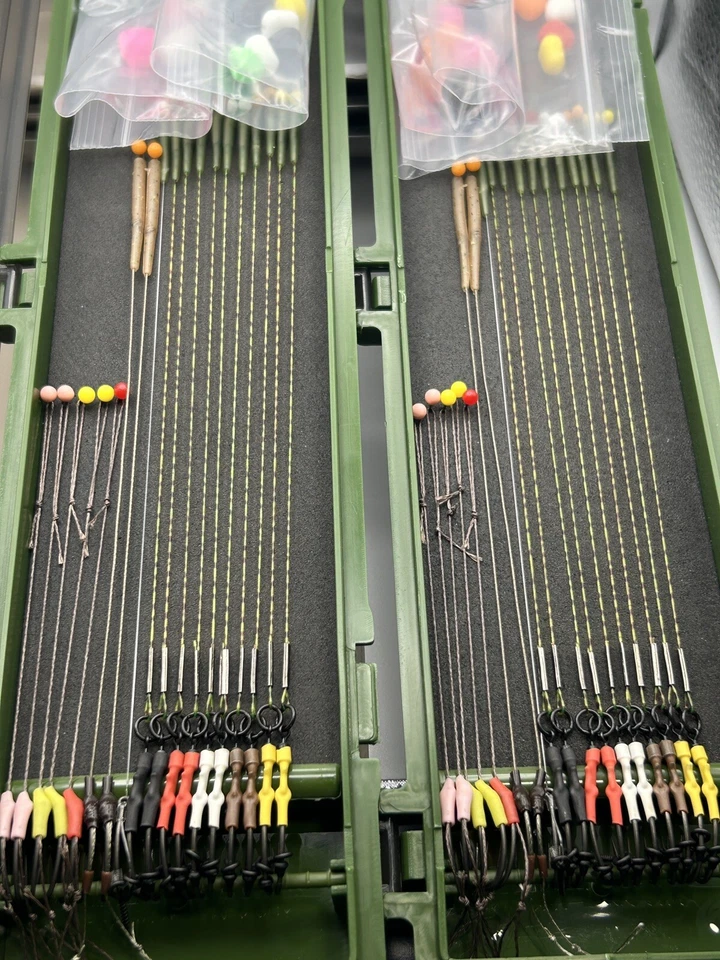 1X READY MADE CARP FISHING RIGS PLUS CARP RIG BOX COMES WITH 20 READY TIED RIGS - Image 3 of 4