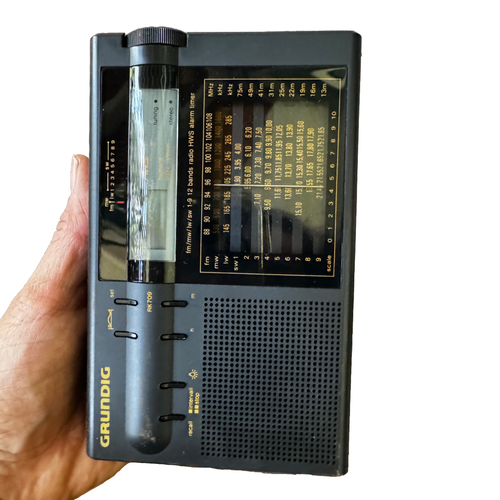 Récepteur radio SIEMENS RK 709 G4 FM/MW/SW1 12 BAND world receiver