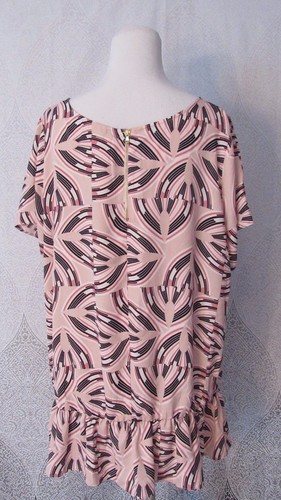 Worthington Top Sz 2X Peplum Shirt Pink Black Print Silky Career Work Plus SS - Picture 4 of 6