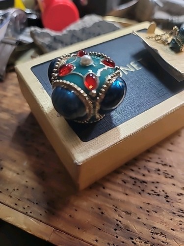 Vintage Monet "BLAU GRÜNE KRONE" Halskette Schmuck Emaille passender Charm Anhänger 2008 - Bild 8 von 16