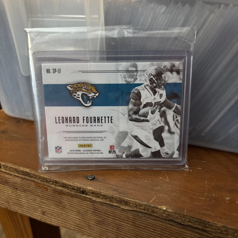2018 Panini Illusions - Spotlight Memorabilia Blue #SP-LF Leonard Fournette /100 - Image 2 of 3