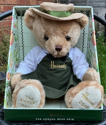 Harrods Jahresbär 2019 Lebensmittelhändler Bär grüne Schürze 18 Zoll verbunden beige hellbraun Teddy