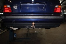 Stoßstange Hinten BMW 316i touring E36 Farbe Montreal-blau-met (297) Kombi