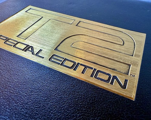 Terminator 2 (1991) Special Edition 3 Laserdisc Box Set. Schwarzenegger T2 Gold - Picture 12 of 13