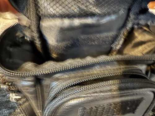 Fujifilm Finepix Leather Camera Bag - Picture 3 of 5