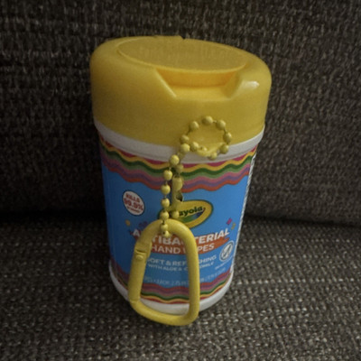 Crayola Antibacterial Hand Sanitizer Wipes Yellow 2.5 fl oz Clip Canister