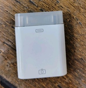 Apple A1358 30-pin Connection USB Camera Adapter