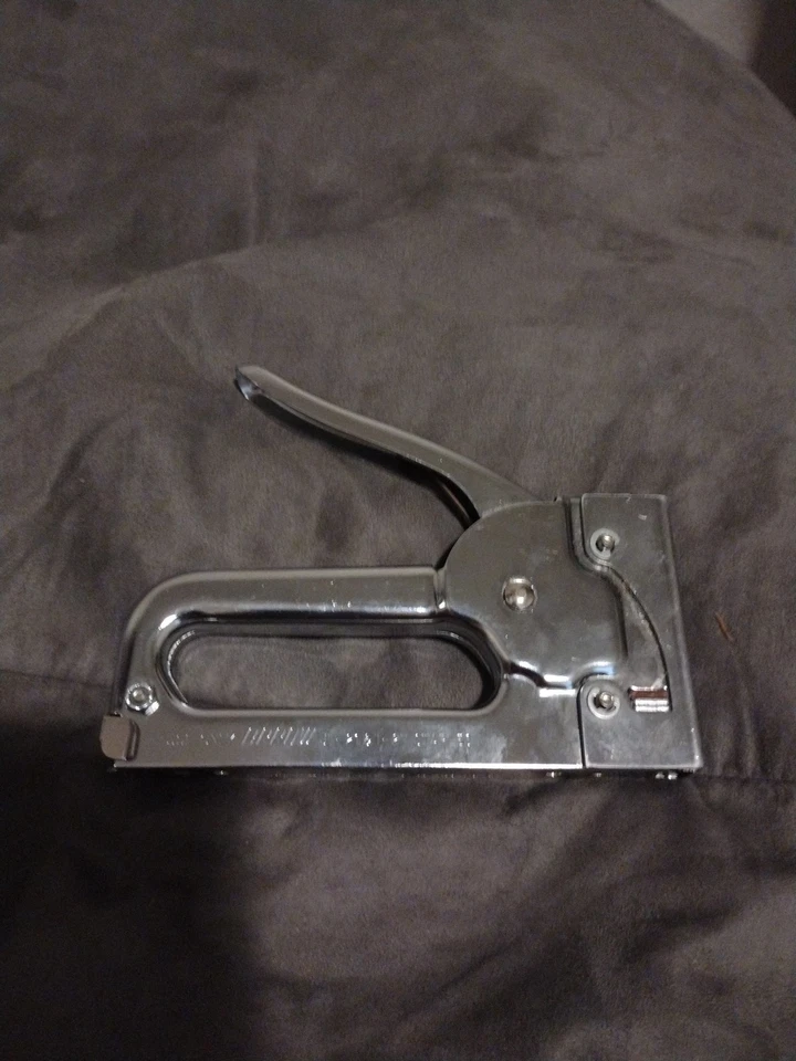 Pistola grapadora Arrow modelo JT-21M Foto 2 de 4