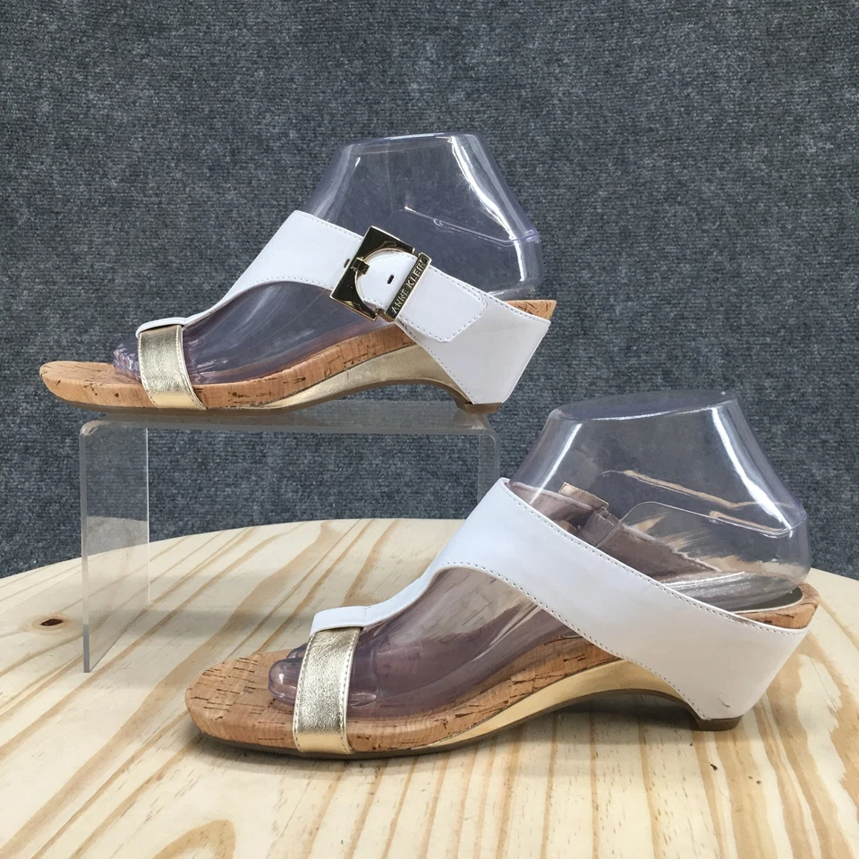 Sandalias Anne Klein para mujer 8,5 M Tammy Slide blancas imitación cuero cuña abierta Foto 2 de 4