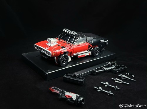 Metagate G05 Red Fantasy Shatter Bumblebee Transformers Triple Changer US SELLER - Picture 4 of 17