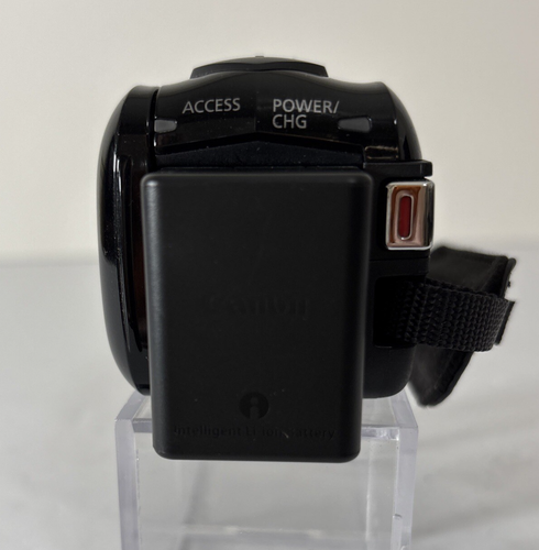Canon Vixia HF R500 Full HD Digital Video Camcorder w/Charger, Card, Cord, Case - Picture 3 of 11