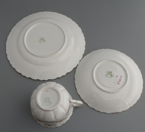 Antique Aynsley Ribbon, Bows & Swags Embossed Tea Cup Trio 12394 (6 Avail) - Picture 48 of 82