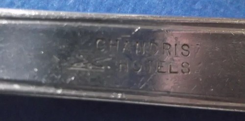 HORQUILLA GRIEGA "CHANDRIS HOTEL" Placa Plateada Diseñada por ABERT con Logo LEÓN - Imagen 2 de 4