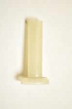 Foto 2001 1 3/4 oz / 50ml plastic graduate. Cat. 31201-C. NEW