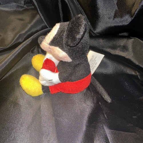 5” Mickey Mouse Holding Heart - Audio - Kcare- Valentines-Plush - Picture 2 of 8