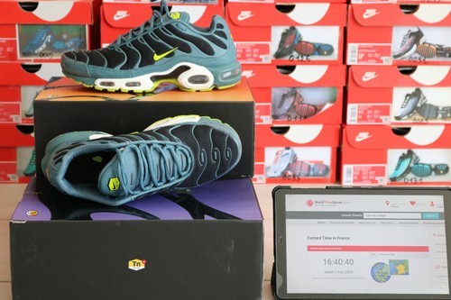 Nike Air Max Plus Tuned 1 "Volt" Noir - Vert - EU 43 / US 9.5 / UK 8.5 - Bild 16 von 21